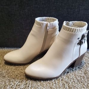 JUSTFAB - Fallon Sweater Cuff Bootie